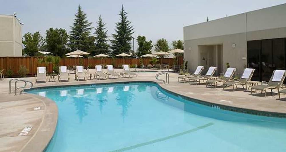 Hilton Sacramento Arden West Hotell Eksteriør bilde